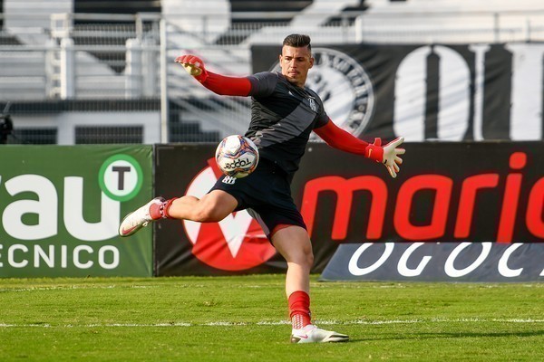 Dois desfalque certos para o jogo contra o Vila Nova: Ponte não vai ter Kleina e Ivan suspensos