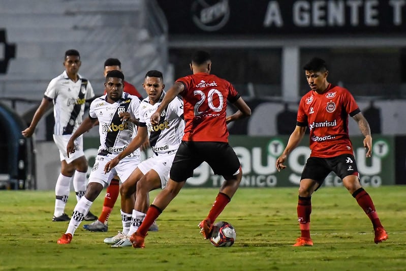A vitória vem? Quem vai para o jogo da Ponte Preta em Alagoas?