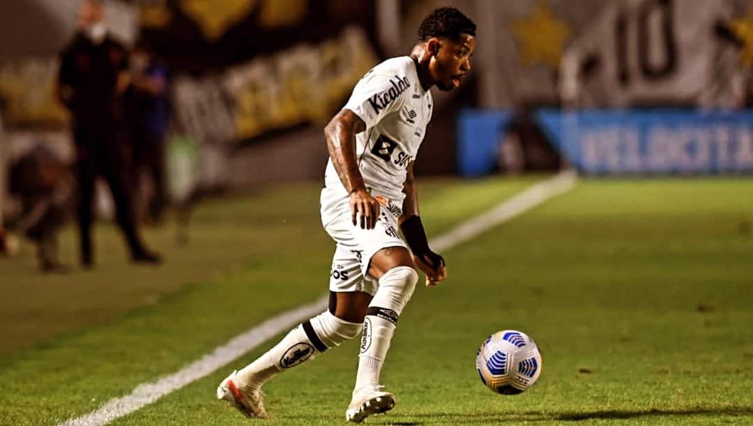 Marinho fica até fim de 2021, mas renovação não está garantida: “Se for de interesse de todos”