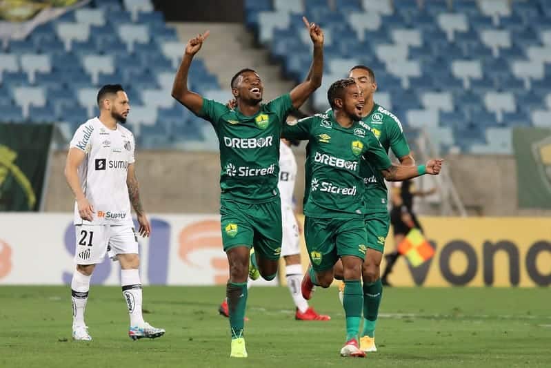 Destaque contra o Santos, Jonatan Cafu destaca boa atuação e celebra vitória do Cuiabá