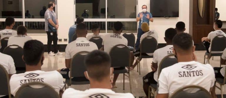 Santos adota novas medidas contra Covid-19 após casos na base