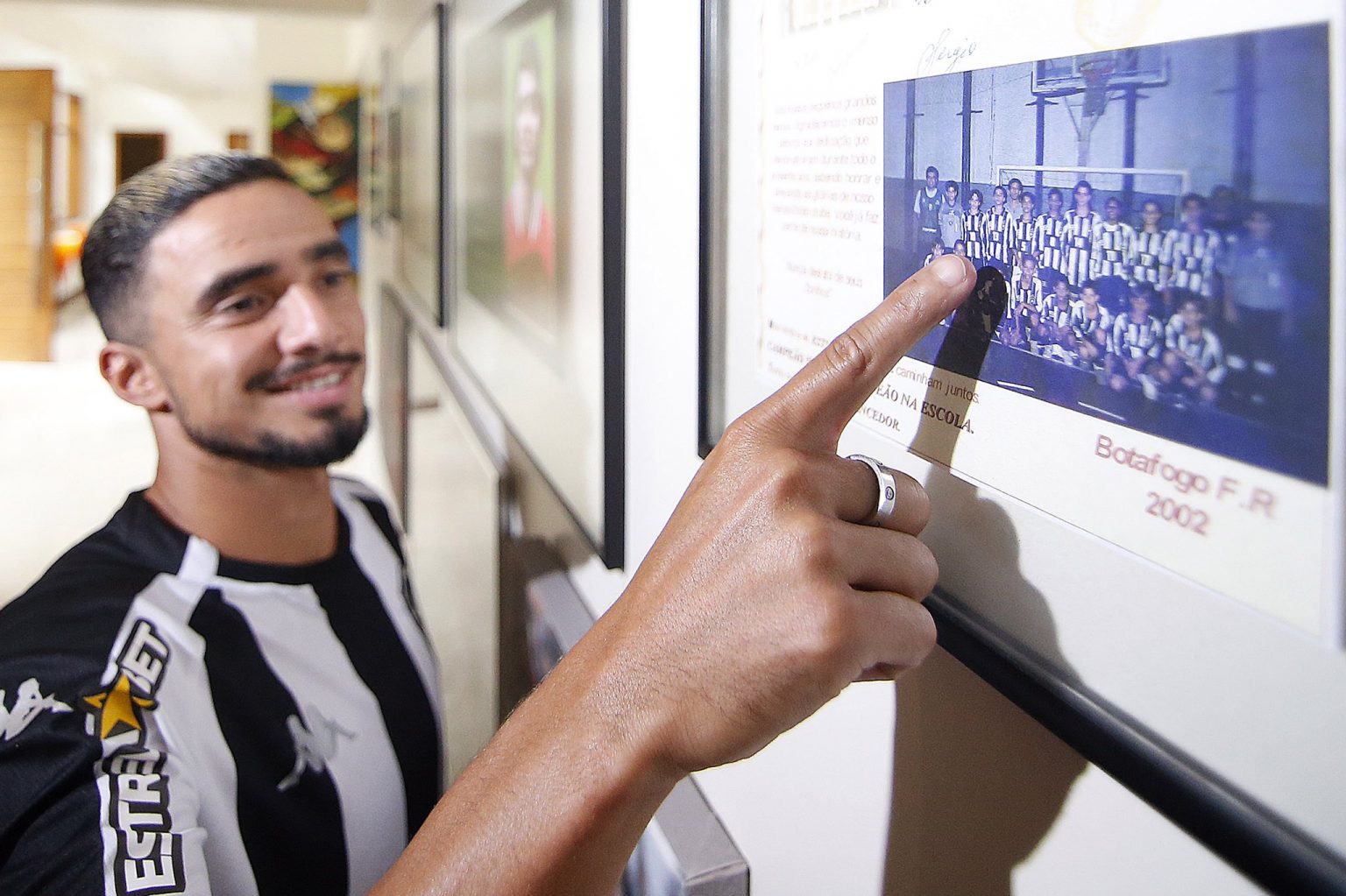 Rafael começa semana cheia no Botafogo