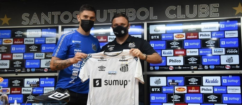 Velázquez destaca grandeza do Santos: “Todo mundo sabe”