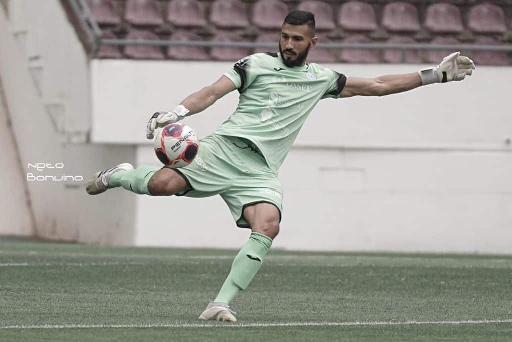 Goleiro do São Bento, Airon exalta vitória em estreia na Copa Paulista no aniversário do clube: “É um dos melhores presentes!”