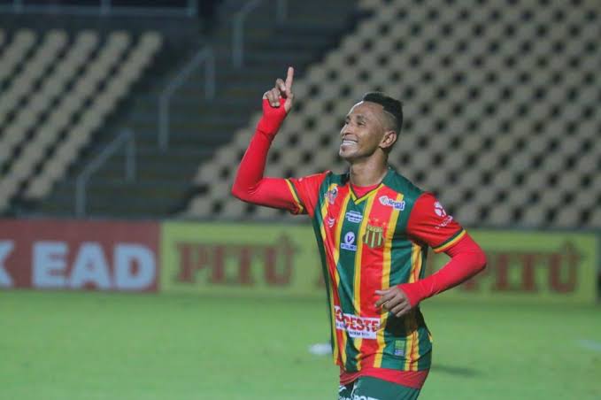 Equipe do Sampaio Corrêa procura foco para confronto contra Operário