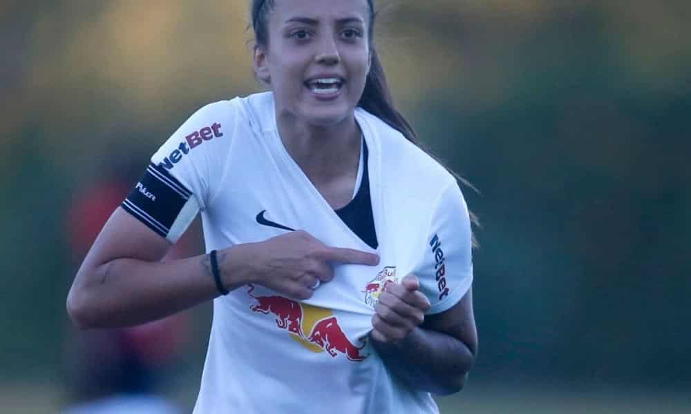 Ingryd destaca dedicação do elenco na conquista do Brasileiro A2