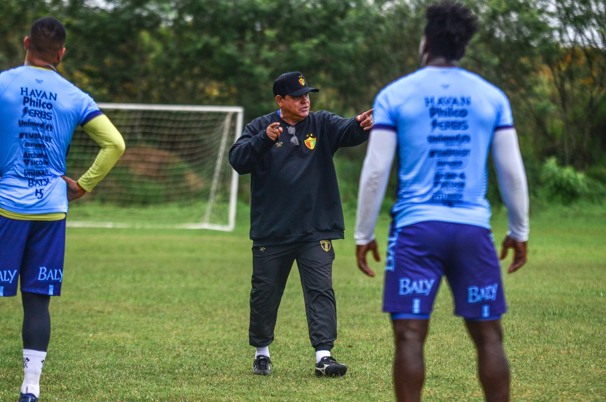 Waguinho Dias reencontra oito campeões no Brusque