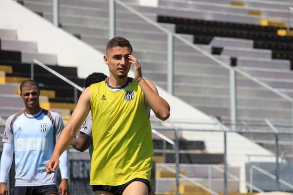 Elenco da Ponte Preta fechado para a reta final da Série B