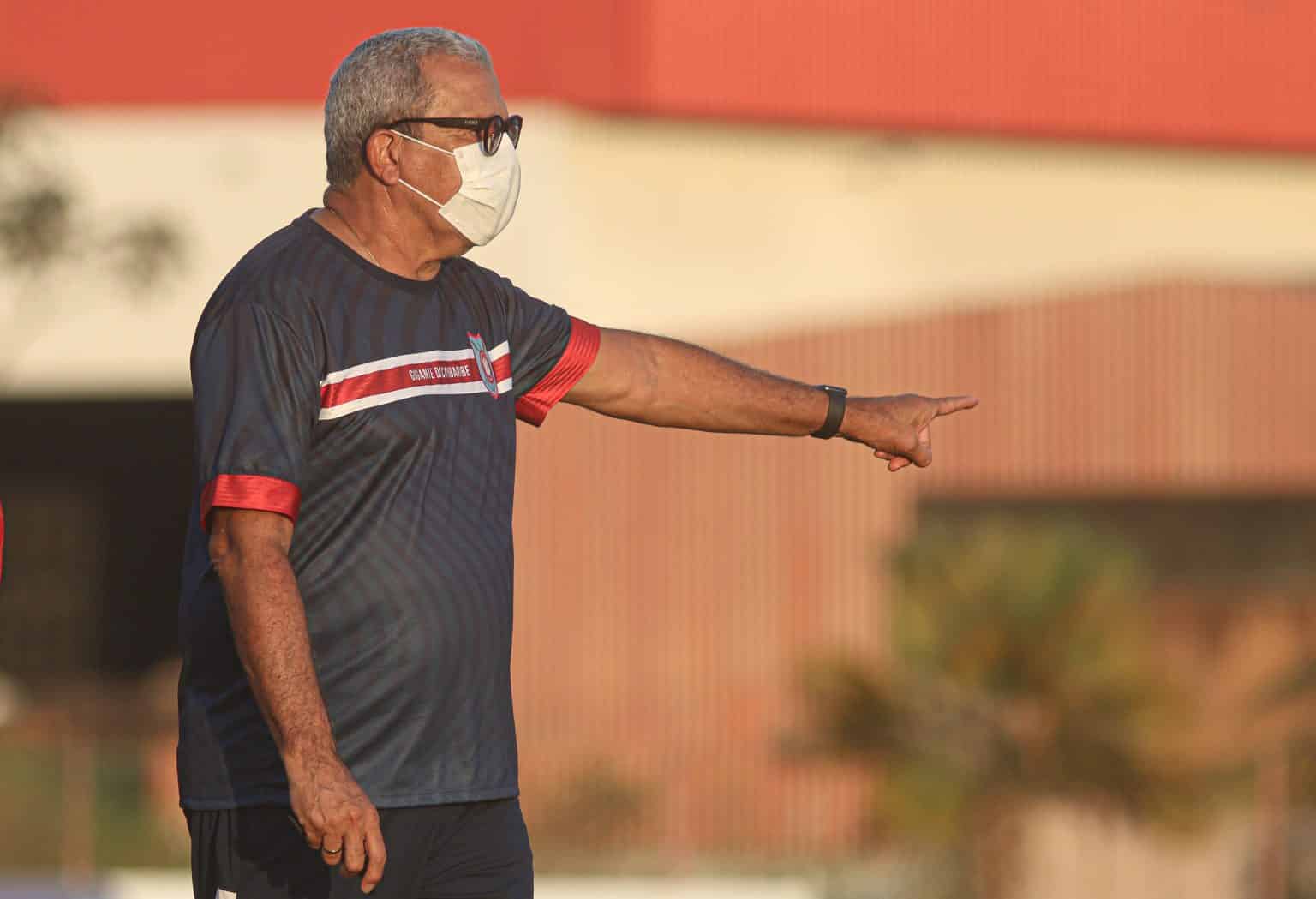 Náutico não terá Hélio dos Anjos contra Brasil de Pelotas