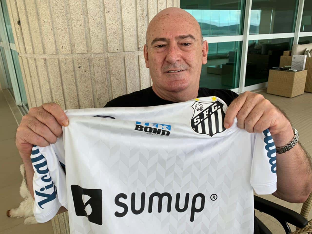 Rueda revela “disputa” para novo patrocínio Máster do Santos