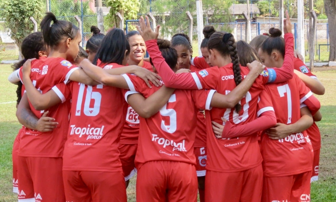 Vila Nova vence Aliança de virada pelo Goianão Feminino