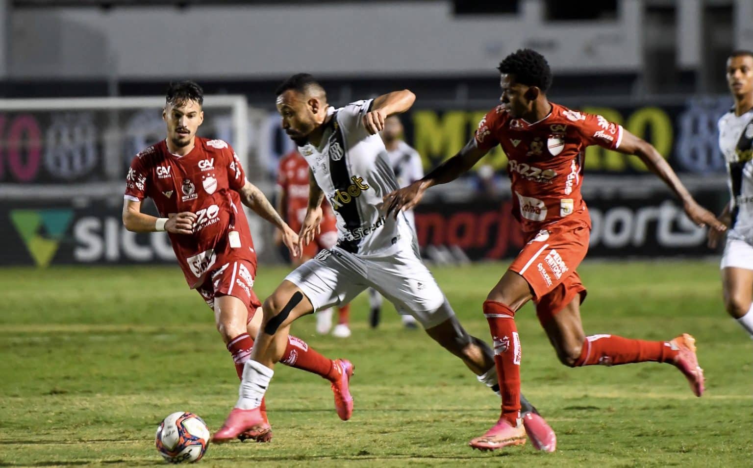 Diretor jurídico do Vila Nova comenta sobre pedido de impugnação da Ponte Preta: “estamos bastante tranquilos”