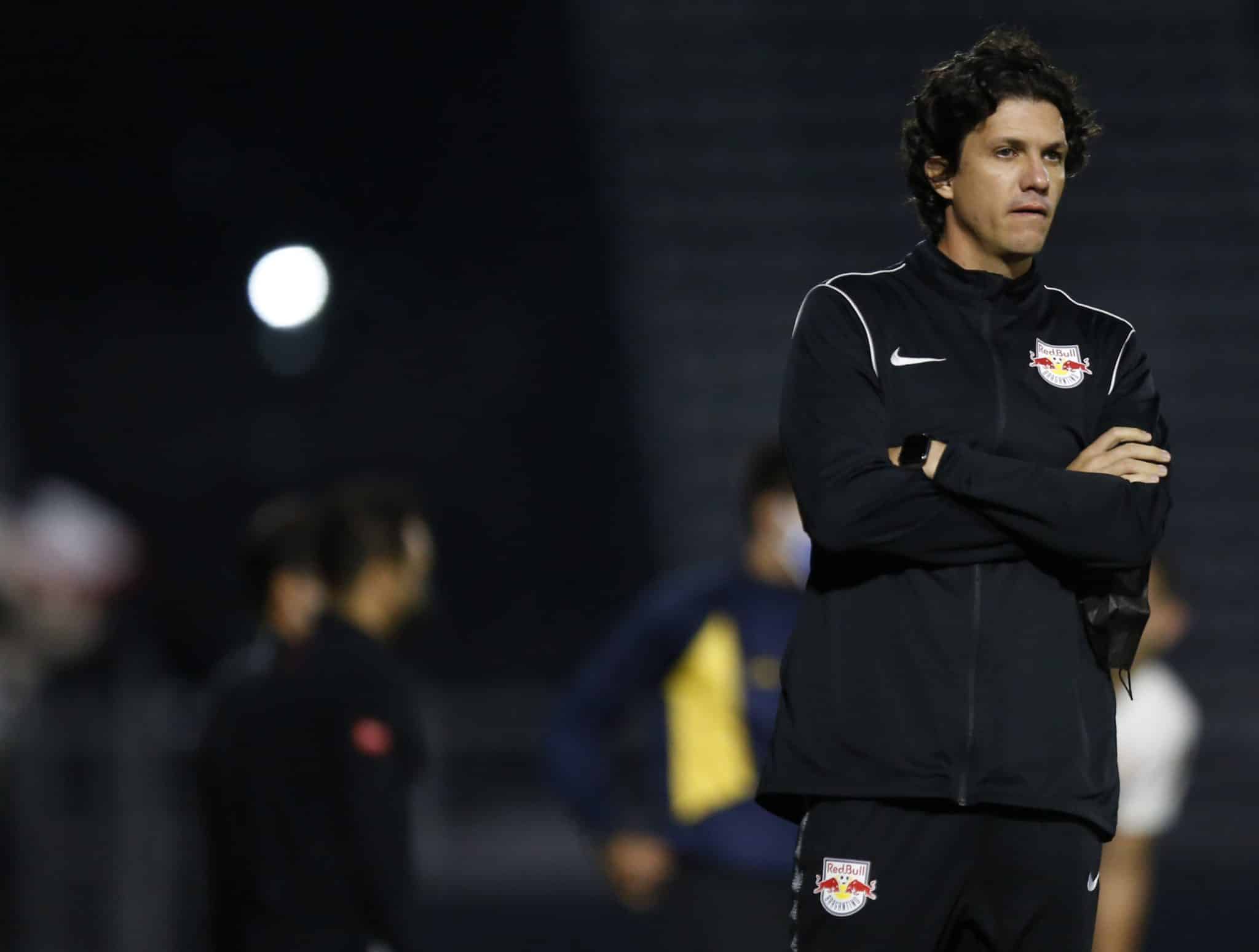 Barbieri fala sobre pênalti perdido: “Bate quem treina”