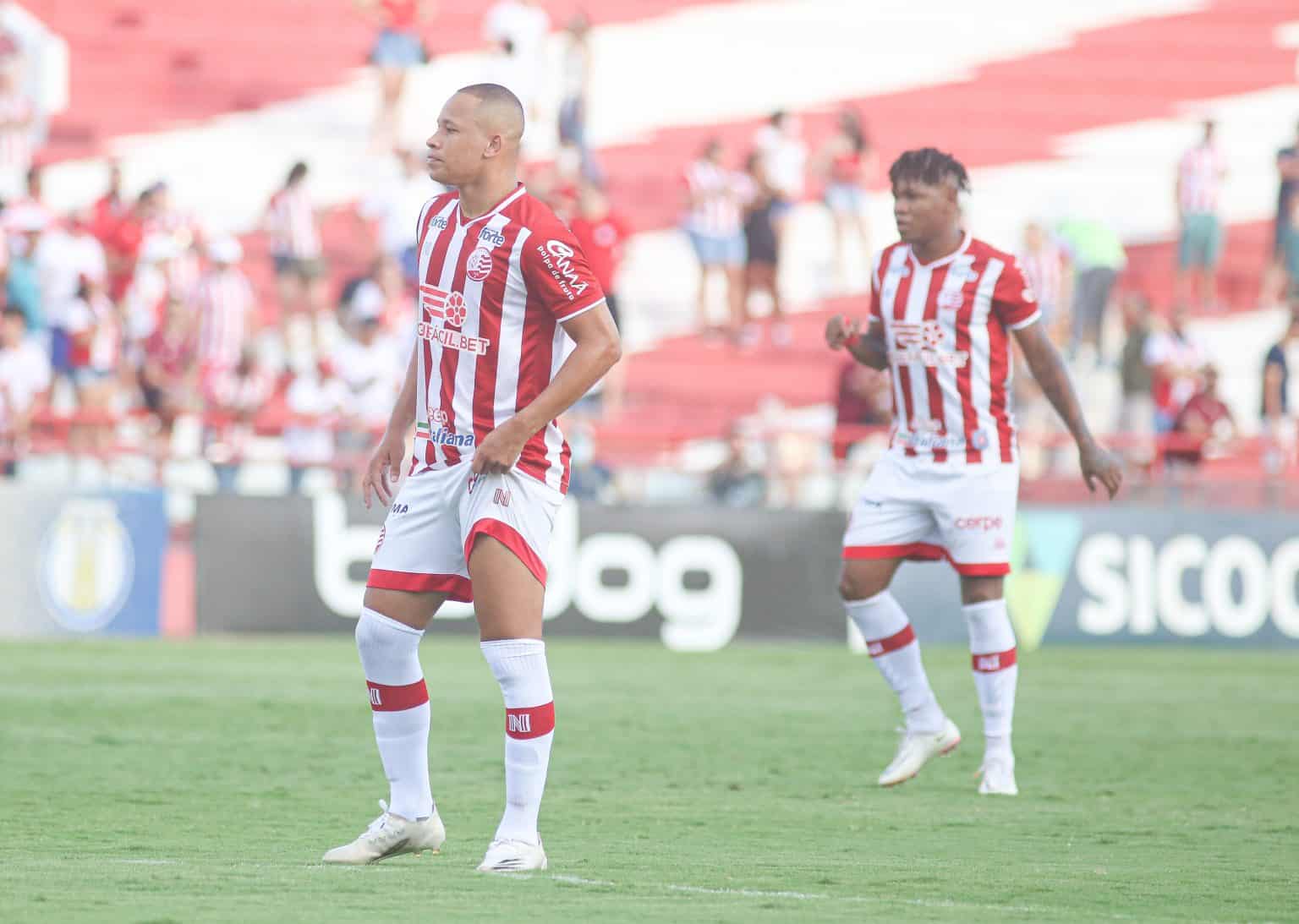 Caio Dantas desfalca o Náutico e tem retorno previsto para janeiro