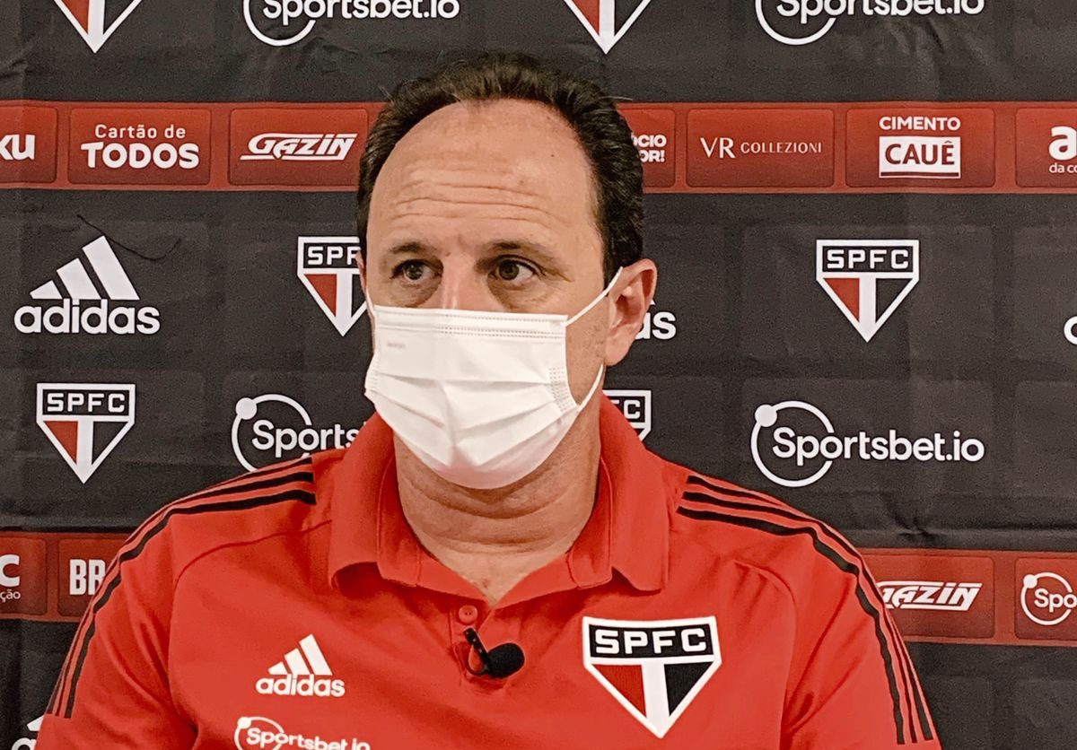 Ceni fica insatisfeito com atuação do São Paulo: “jogamos abaixo dos últimos jogos”