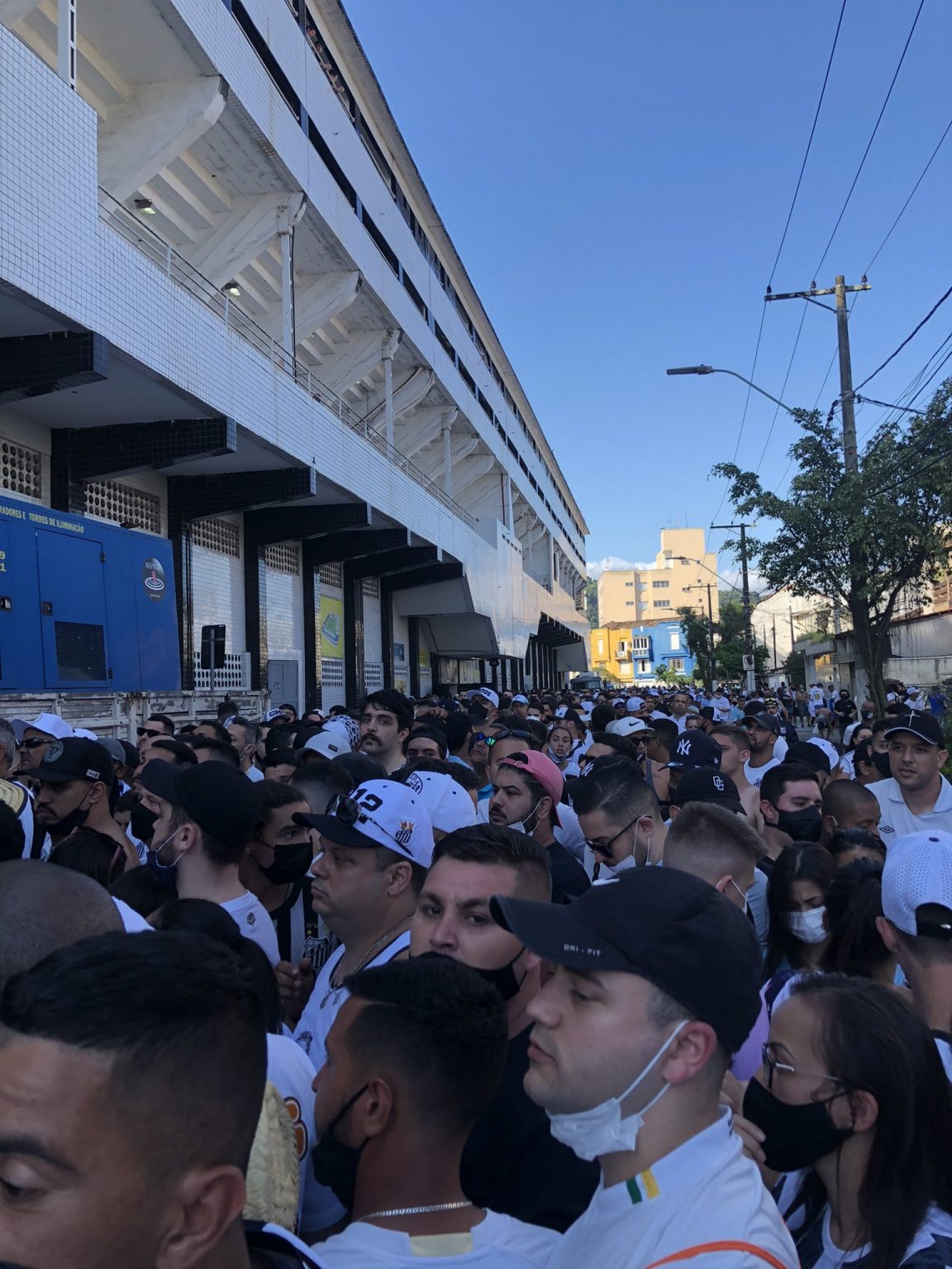 Santos reconhece problemas em acesso a Vila Belmiro e promete mudanças