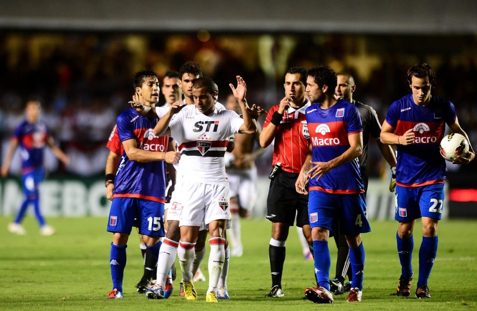 São Paulo reencontra Tigre na Sul-Americana 11 anos após final que ‘não acabou’