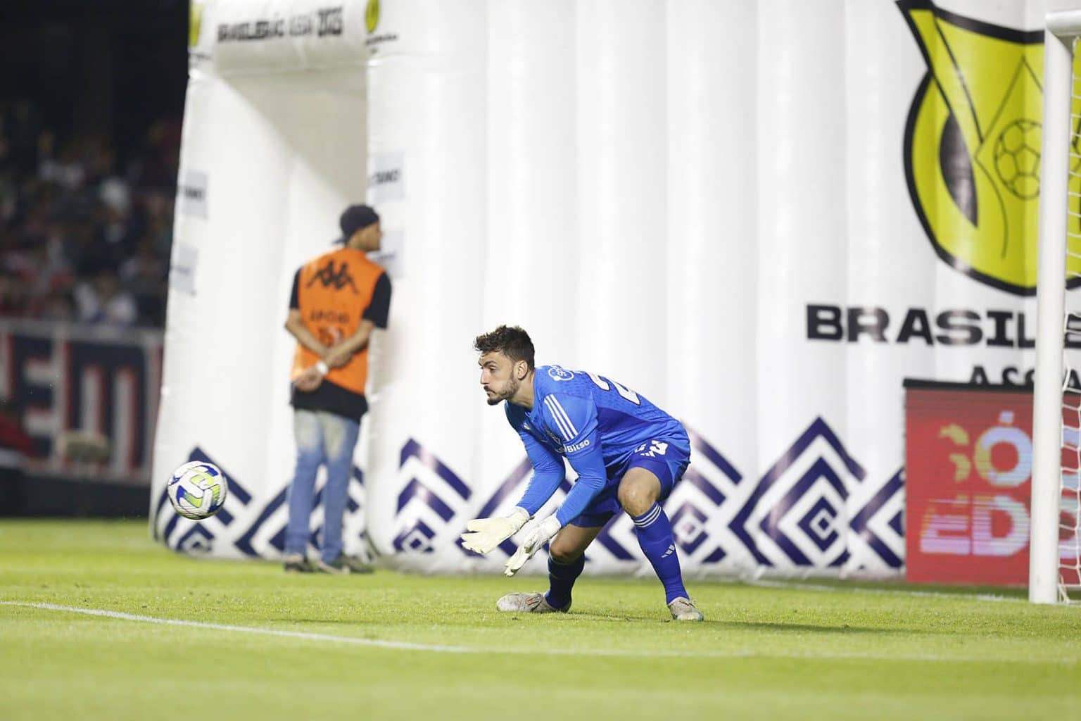 Destaque do S&atilde;o Paulo, goleiro Rafael projeta &lsquo;meta ousada&rsquo; no Tricolor