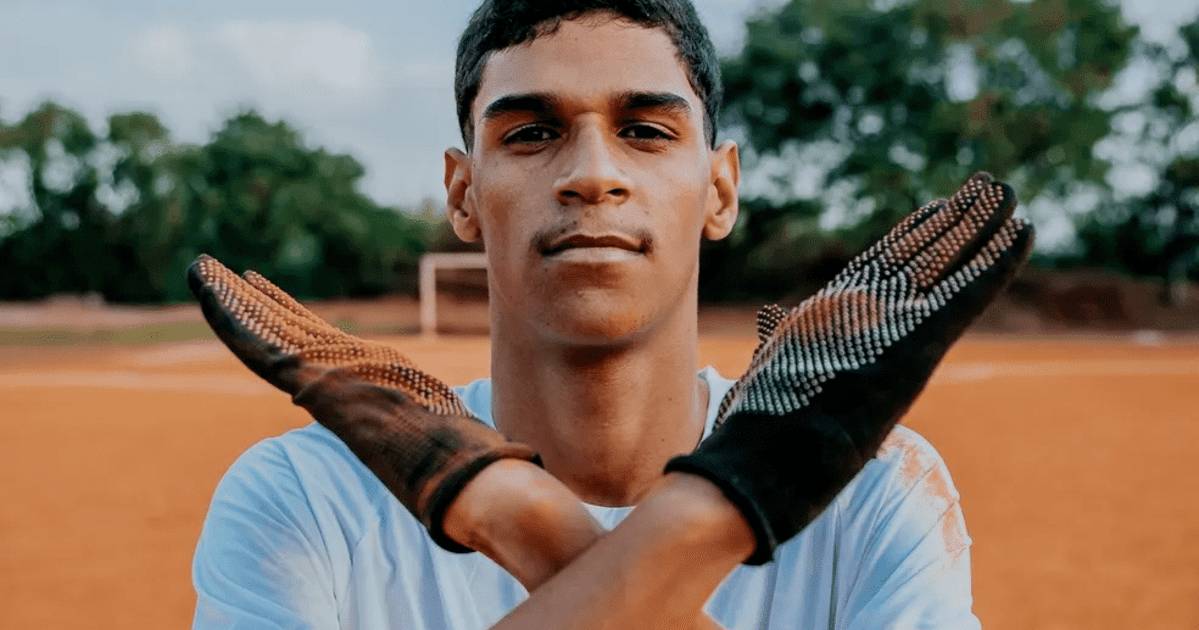 Luva de Pedreiro anuncia que ser&aacute; pai e confirma homenagem: &ldquo;Cristiano Ronaldo Jr vem a&iacute;&rdquo;