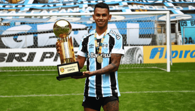 Grêmio empresta Fernando Henrique ao Cruzeiro